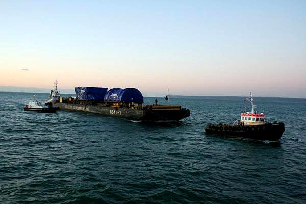Dredging continues in the snow at Cowes.